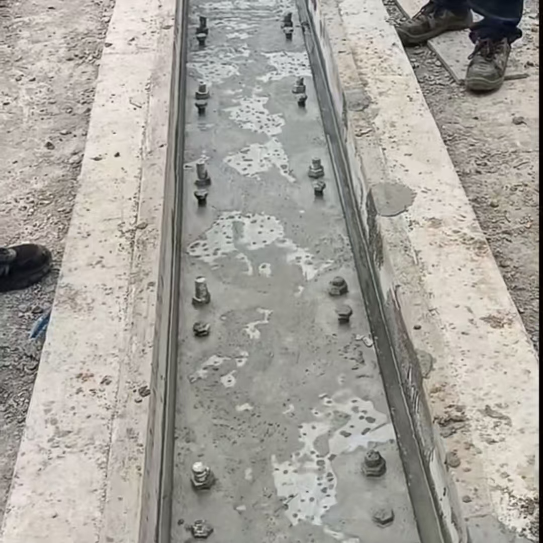 月湖环氧树脂轨道胶泥是什么？用在哪里？